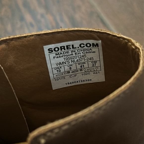 Sorrel Joan of Arctic Wedge Boot - worn 5 times - Picture 4 of 5